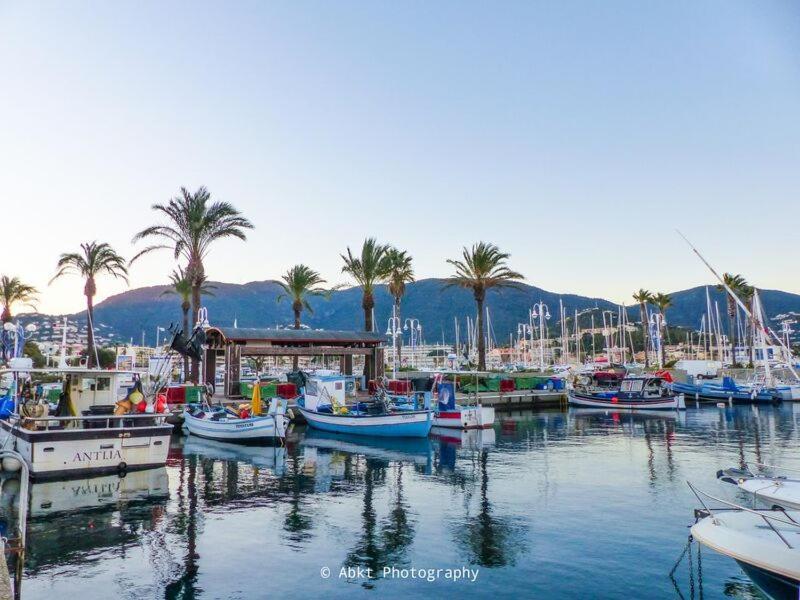 Confortable Appartement A Cavalaire-Sur-Mer Kültér fotó
